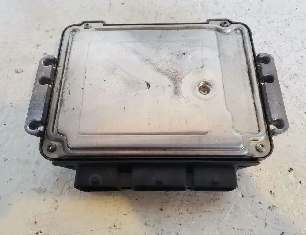 RENAULT Megane 2 generation (2002-2012) Engine Control Unit ECU 0281011275 35011076