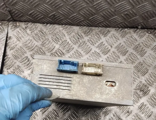 BMW 5 Series E39 (1995-2004) Video control module 6903727 28598612