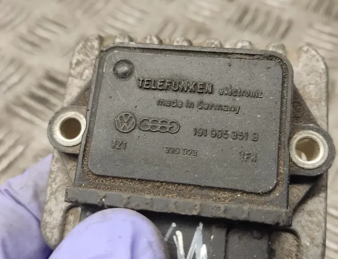 AUDI 80 B3 (1986-1992) Модуль сгорания 191905351b 30413295