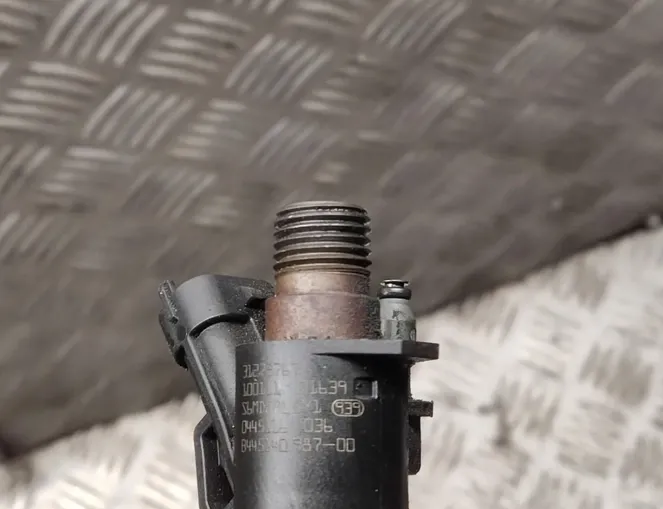 VOLVO XC60 1 generation (2008-2017) Fuel Injector 31272767,100111 34357110