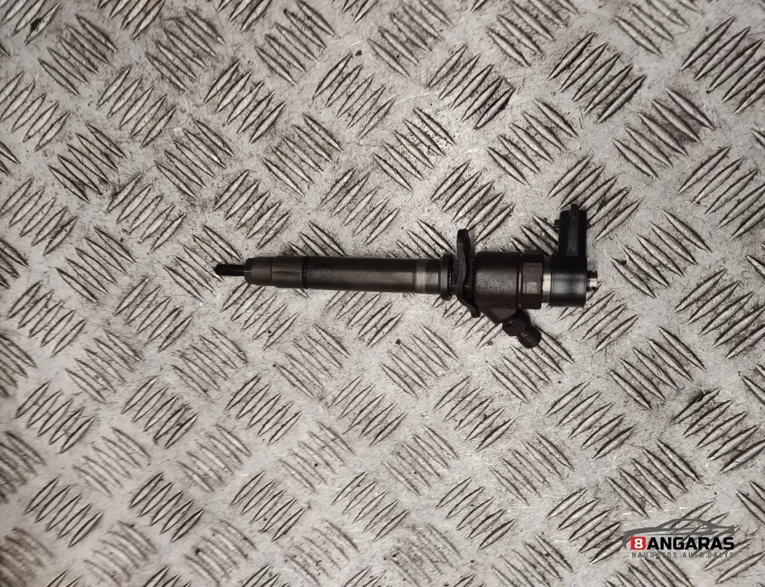 VOLVO V70 2 generation (2000-2008) Fuel Injector 0445110078,8658352 34524397