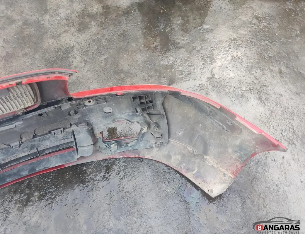 VOLVO V70 2 generation (2000-2008) Front Bumper 09484239 34518931