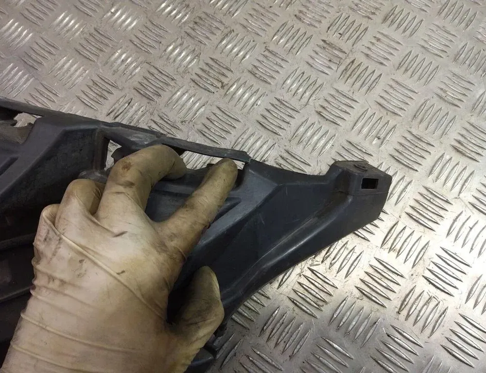 BMW X3 F25 (2010-2017) Держатель бампера передний левый 7212955 33483054