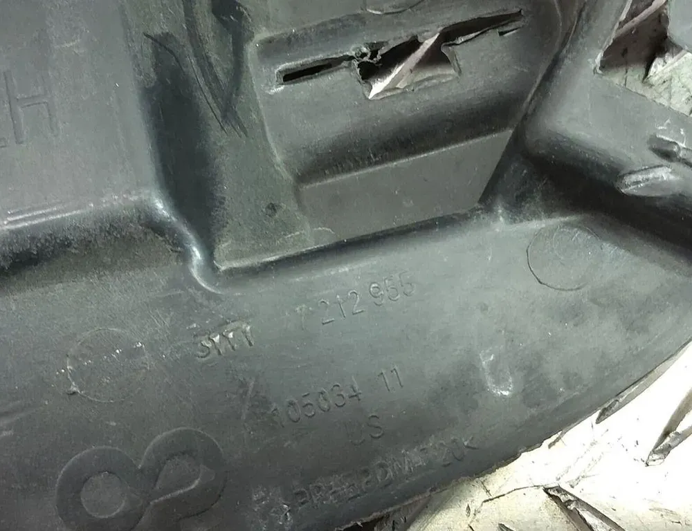 BMW X3 F25 (2010-2017) Держатель бампера передний левый 7212955 33483054