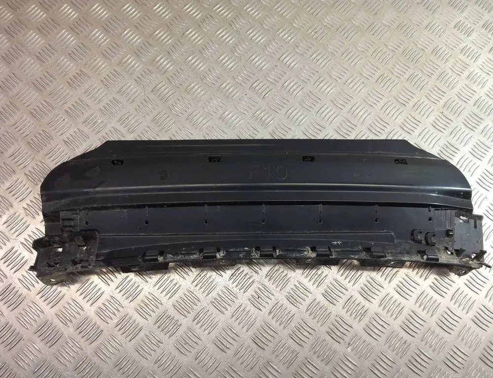 BMW 5 Series F10/F11 (2009-2017) Rear Left Bumper Bracket 7299970 33488870