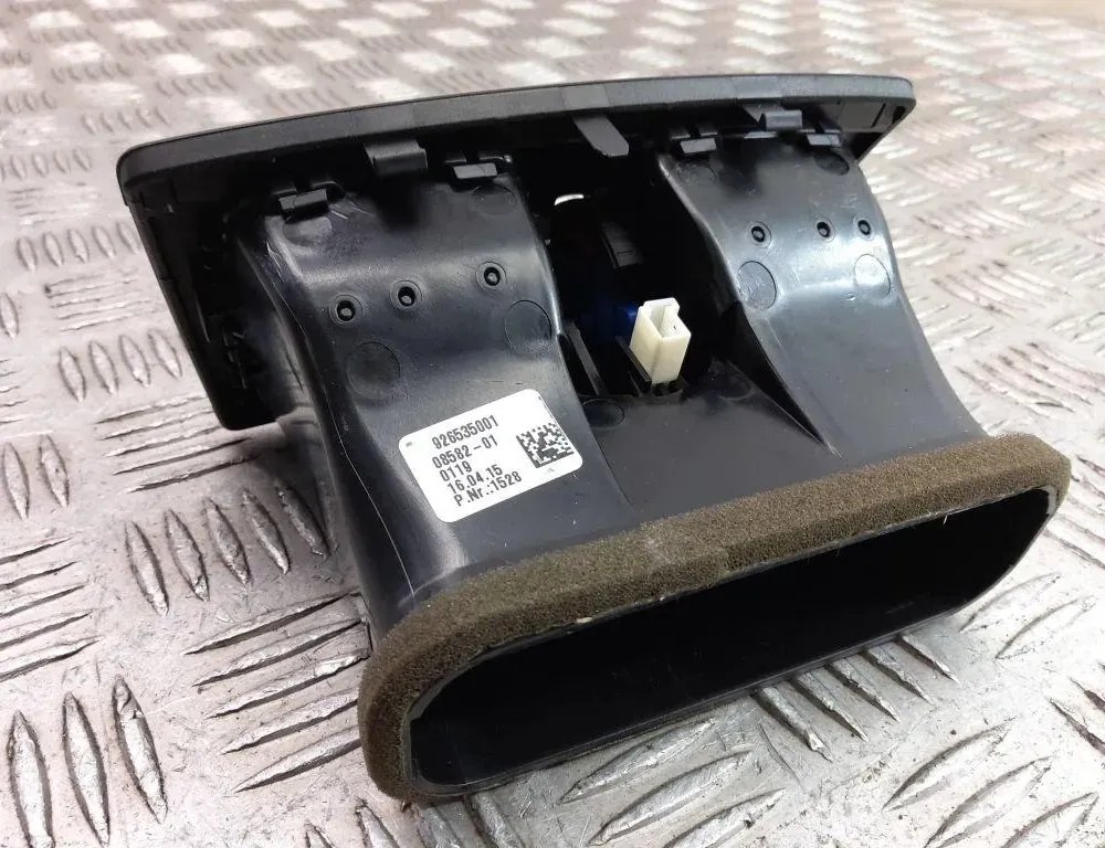 BMW 4 Series F32/F33/F36 (2013-2020) Задняя воздушная решётка 9265350 33490623