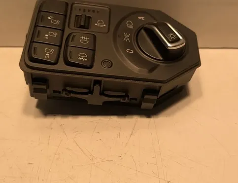 SCANIA P,G,R,T - series (2003-present) Переключатель света 2673079 33030844