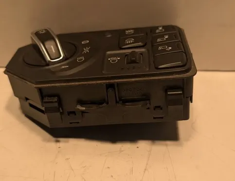 SCANIA P,G,R,T - series (2003-present) Переключатель света 2673079 33030844