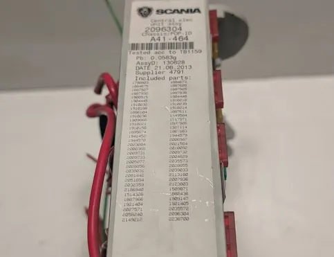 SCANIA P,G,R,T - series (2003-present) Fuse box 2096298,2096304 33572858
