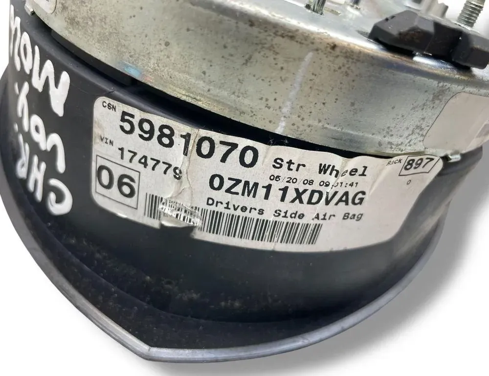 CHRYSLER Voyager 5 generation (2007-2020) Steering Wheel Airbag 5981070 35679739