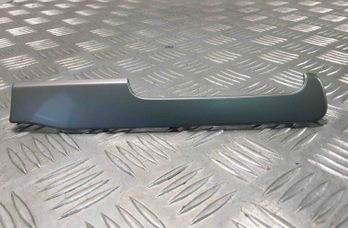 VOLKSWAGEN Golf 6 generation (2008-2015) Отделочный щит панели  5K1858417B 28422794