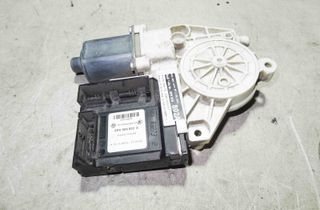 AUDI A3 8P (2003-2013) Маторчик стеклоподъемника передней правой двери 8P0959802A 17376772