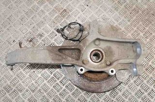 TESLA Model 3 1 generation (2017-2024) Front Left Wheel Hub 1044311-00-E 21240071