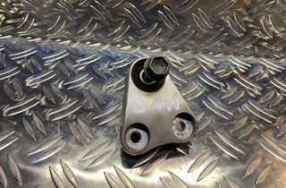 SUZUKI GSF BANDIT G30/G31 (2016-2023) Кронштейн правой опоры двигателя 21910583