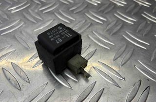 SUZUKI GSX B6 (2005-2010) Turn signal relay TL-67,6978 25100642