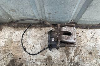 MERCEDES-BENZ GLA-Class X156 (2013-2020) Rear Left Brake Caliper A2464232398 32961731