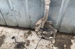 MERCEDES-BENZ C-Class W205/S205/C205 (2014-2023) Front Right Wheel Hub 2052200 32962224