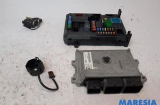 PEUGEOT 208 Peugeot 208 (2012-2015) Engine Control Unit ECU 9805895780,1612859880,HW9800913080,9663123380,9678355980,1611426880,1608326180,6160C1 27759836