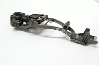 VOLKSWAGEN Jetta 3 generation (1992-1998) Кронштейн ручки задней левой двери 33054757