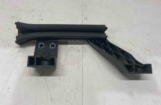 PEUGEOT 2008 2 generation (2019-2023) Rear door glass rail 9811415680 30224172