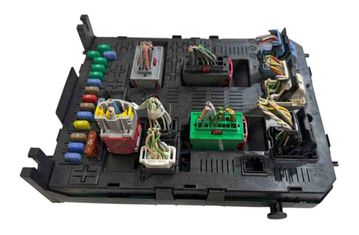 PEUGEOT Expert 2 generation (2007-2020) Fuse box 281192483C,281208364,281201930C,966405908002 32491862