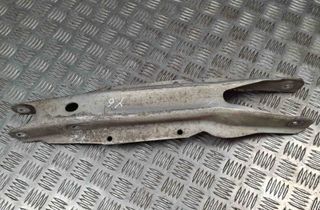 MERCEDES-BENZ GLA-Class X156 (2013-2020) Rear Left Arm A2463520002 31643068