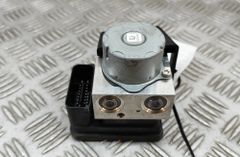 TRIUMPH Street 1 generation (2017-2024) ABS block module pump 2025959 28390746