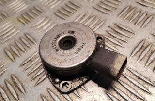 MERCEDES-BENZ C-Class W203/S203/CL203 (2000-2008) Camshaft Cylinder Head Magnet 2710510177 17864367