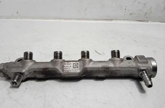 VOLKSWAGEN Golf 7 generation (2012-2024) Топливная рейка 04L089D 27724948