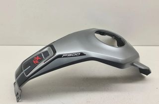 BMW F Обтекатель крышки топливного бака 8403889 33024472