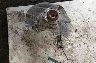 BMW 5 Series E60/E61 (2003-2010) Front Right Wheel Hub 31762054