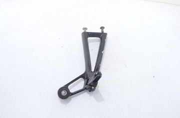 YAMAHA YZF-R Rear right side footrest peg hanger Unavailable 13695204