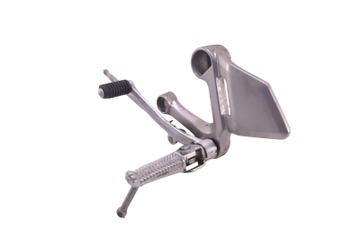 YAMAHA MT 2 generation (2021-2023) Front left side footrest peg hanger  Unavailable 17549412