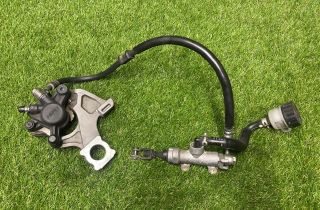 SUZUKI GSX-R 3 generation (2014-2021) Rear brake caliper 15376835