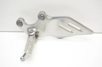 YAMAHA MT H (2004-2014) Front left side footrest peg hanger 24771850