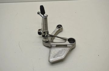 YAMAHA MT 1 generation (2017-2024) Front left side footrest peg hanger 25949186