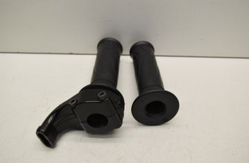 YAMAHA MT Front handlebar grip set grips LH RH 32932824