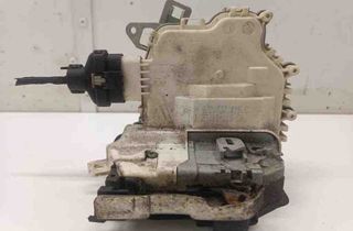 AUDI A6 C4/4A (1994-1997) Front Left Door Lock 8J2837015C 26814822