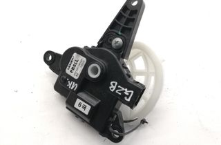 HYUNDAI Ioniq AE (2016-2023) Air Conditioner Air Flow Valve Motor D267-CWFAA01 32967557