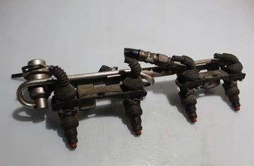 VOLKSWAGEN Passat B7 (2010-2015) Топливная рейка 32920413