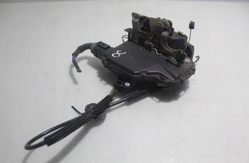 VOLKSWAGEN Passat B7 (2010-2015) Замок двери передний правый 32922058