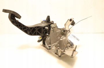 PEUGEOT 5008 1 generation (2009-2016) Clutch Pedal 32947459