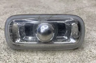 AUDI A6 C6/4F (2004-2011) Повторитель переднего левого крыла 18A265B 36141962