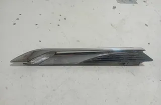 BMW 6 Series F06/F12/F13 (2010-2018) Front Left Fender Turn Signal 7221862 34168644