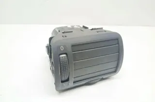 VOLKSWAGEN Passat B5 (1996-2005) Вентиляционные отверстия в приборной панели 3B0819704D 31402697