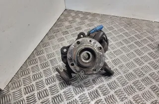 CITROËN C3 Picasso 1 generation (2008-2016) Front Left Wheel Hub 33334386