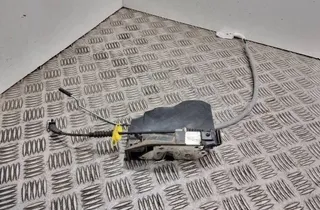 BMW 5 Series E60/E61 (2003-2010) Front Right Door Lock 7167074 33578436