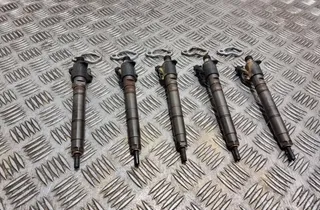 VOLVO V70 3 generation (2007-2020) Fuel Injector Kit 31303238 33787735