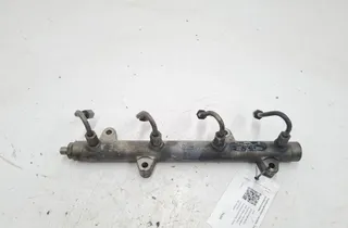 AUDI A8 D3/4E (2002-2010) Fuel Rail 34262680