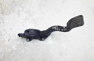 PEUGEOT 2008 1 generation (2013-2020) Throttle Pedal 9671433780 28607810